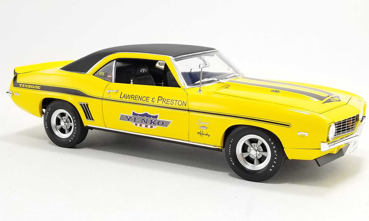 1/18 1969 CHEVROLET YENKO CAMARO SC/SS_E - LAWRENCE & PRESTON- Yellow