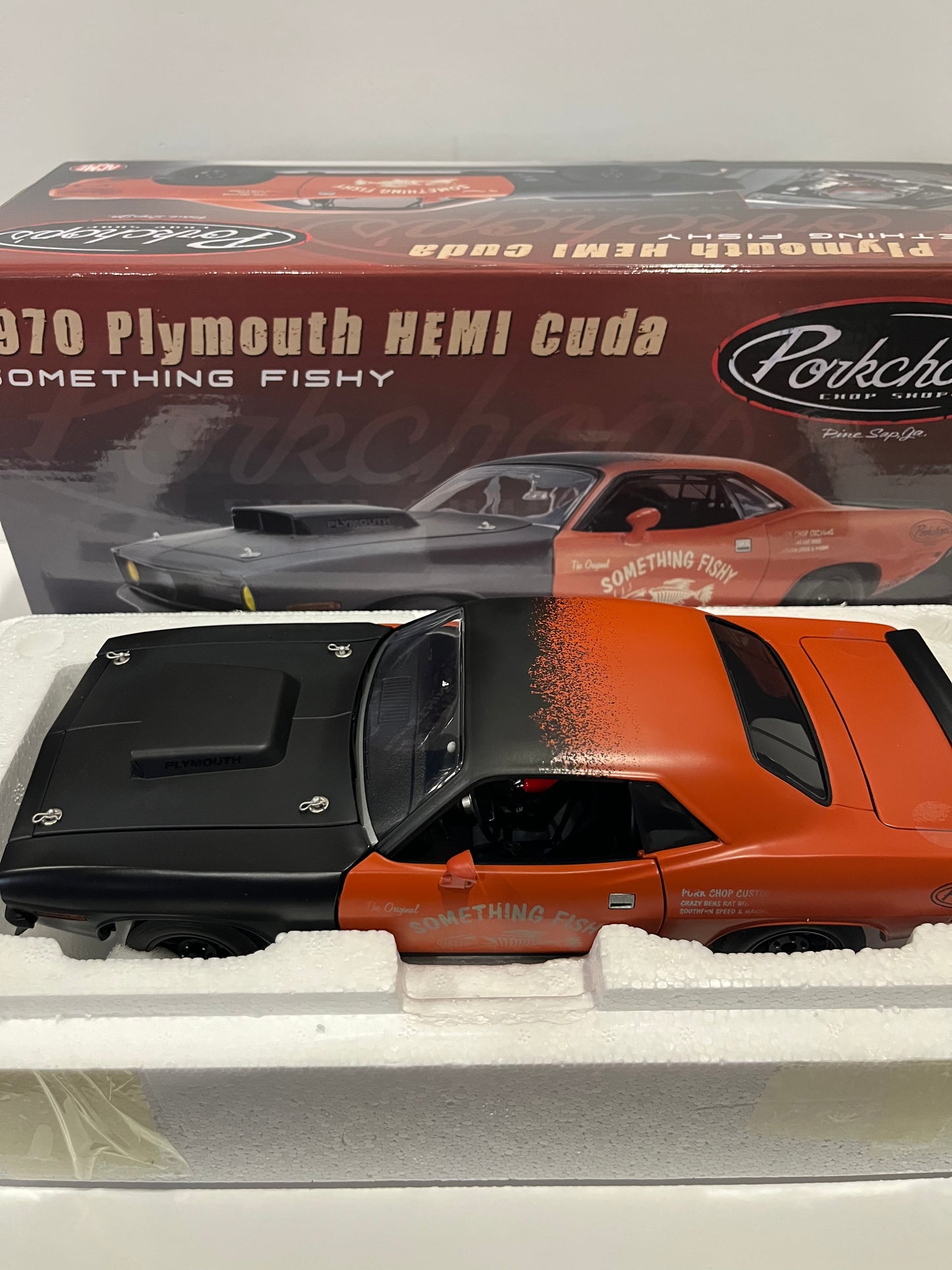 1/18 ACME Porkchop's 1970 Plymouth Hemi Cuda Something Fishy