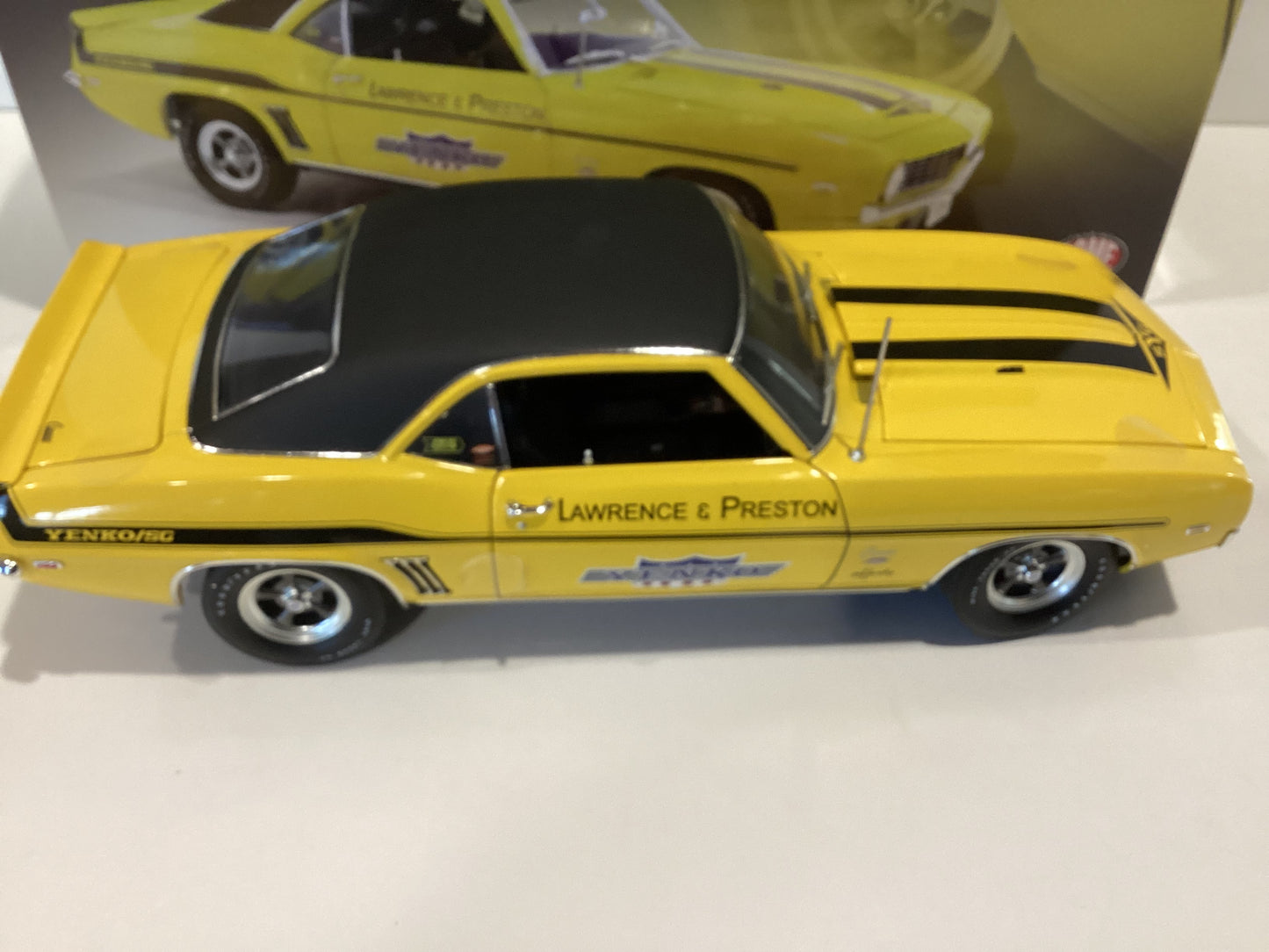 ACME 1/18 1969 Chevrolet Yenko Camaro SC/SS/E