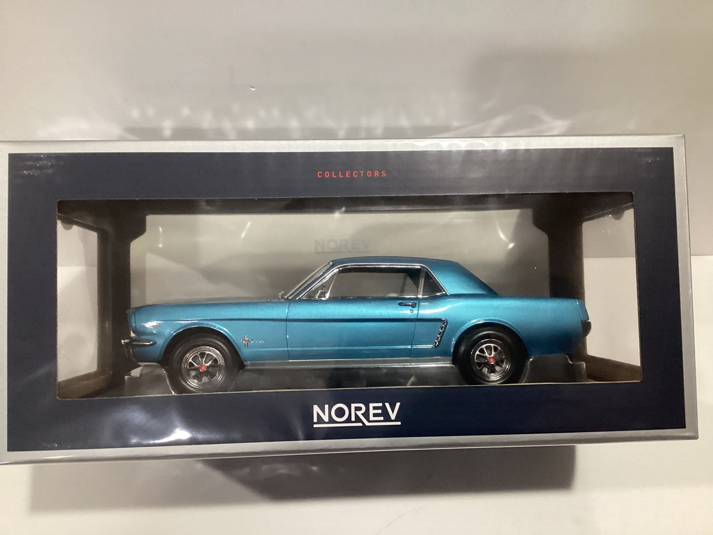 1/18 Norev Ford Mustang Hardtop Coupe 1965 Turquoise Metallic